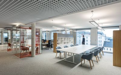 Neudoerfler Post Am Rochus Besprechung Besprechungstisch Kabine Trennwand Sitzmoebel