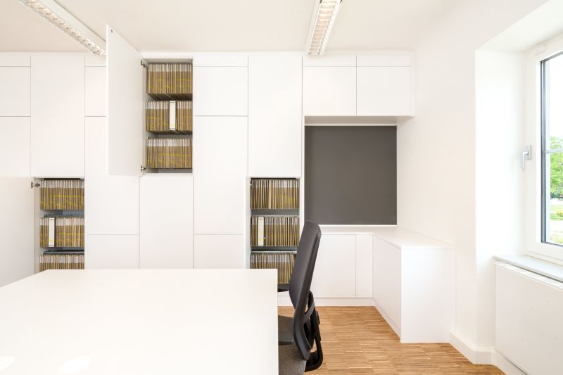 Neudoerfler St. Margarethen Schrankwand Registerhalterung AER Schraenke