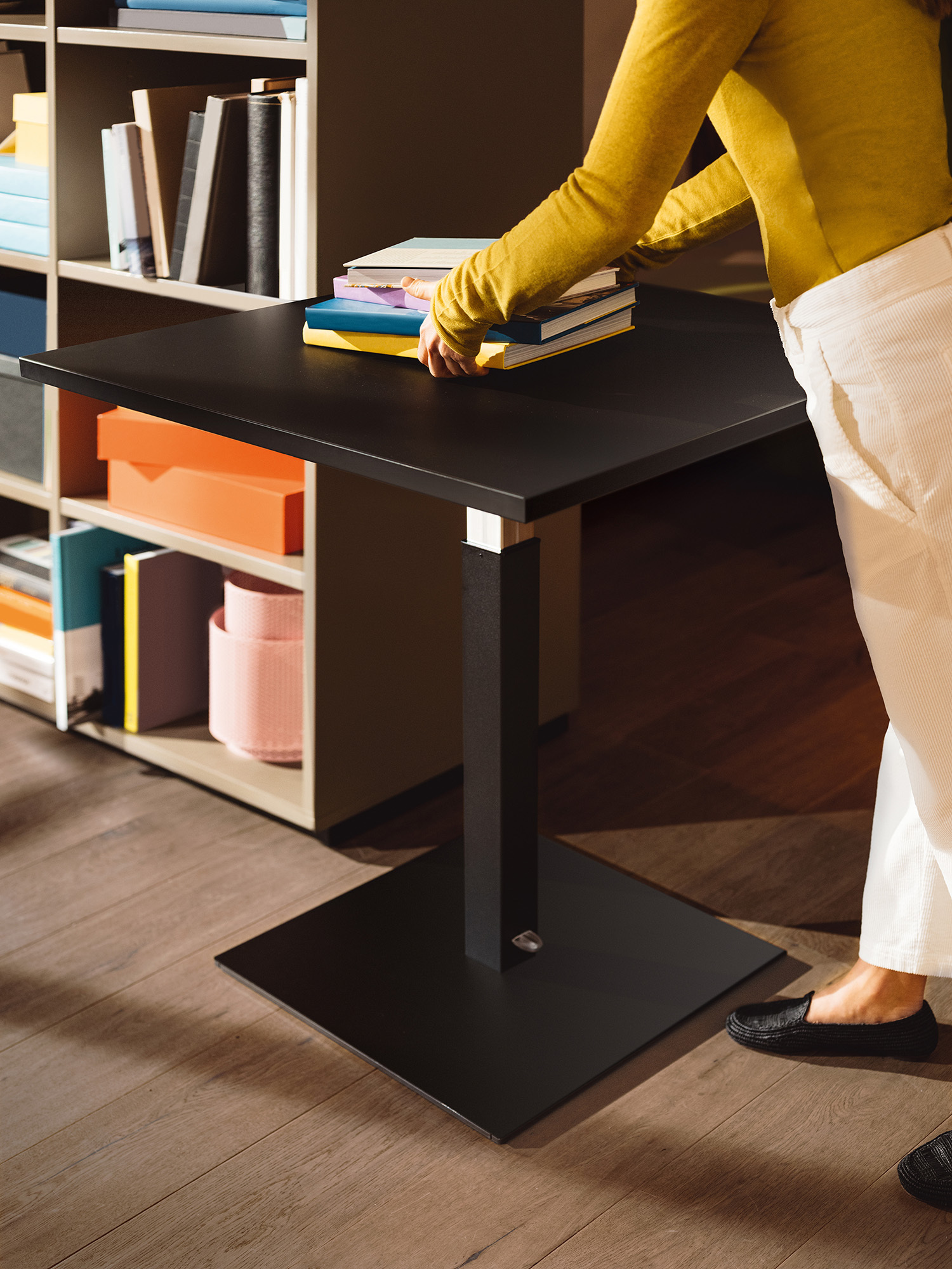Beistelltisch buero motion mini quadratisch neudoerfler